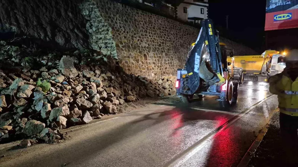 Bodrum’da İstinad Duvarı Çöktü