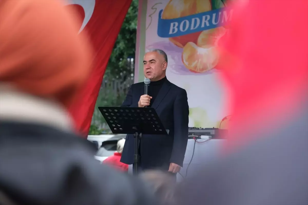Bodrum’da Mandalina Festivali Coşkusu