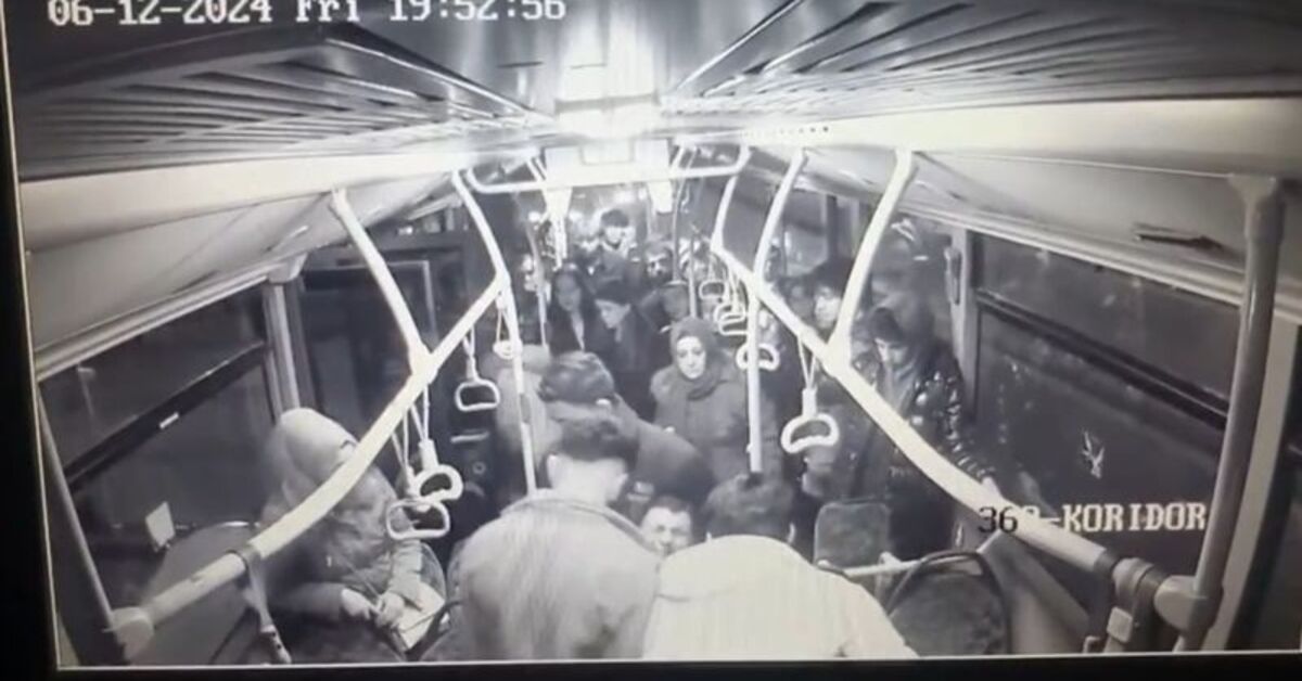 Özel halk otobüsünde fenalaşan yolcuyu hastaneye yetiştirdi; o anlar kamerada