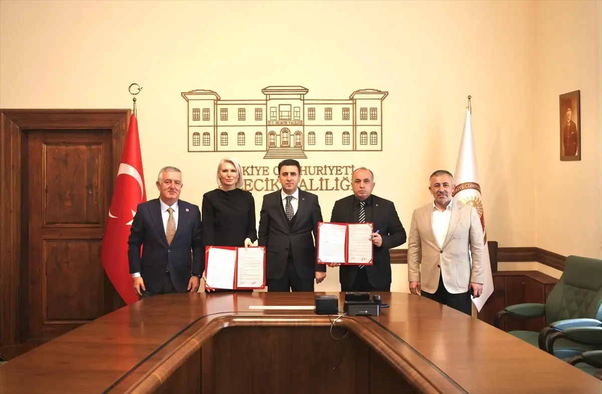 Bilecik’te Alışveriş Merkezi Protokolü İmzalandı