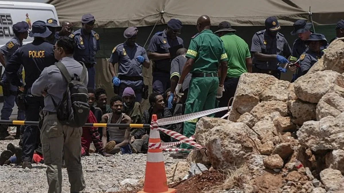 Güney Afrika’daki kaçak madenden 78 ceset çıkarıldı