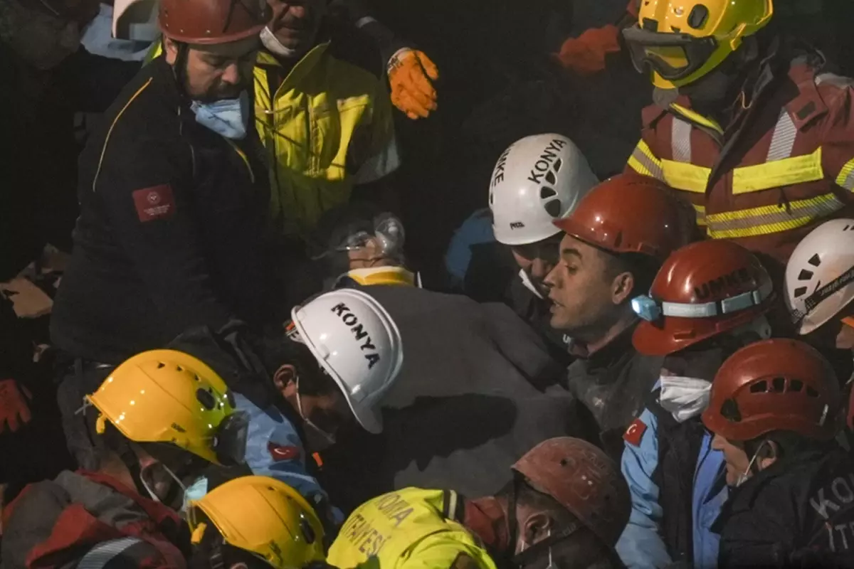 Konya’da çöken binadan saatler sonra bir güzel haber daha
