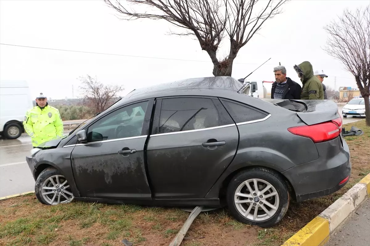 Kilis’te Trafik Kazası: 3 Yaralı