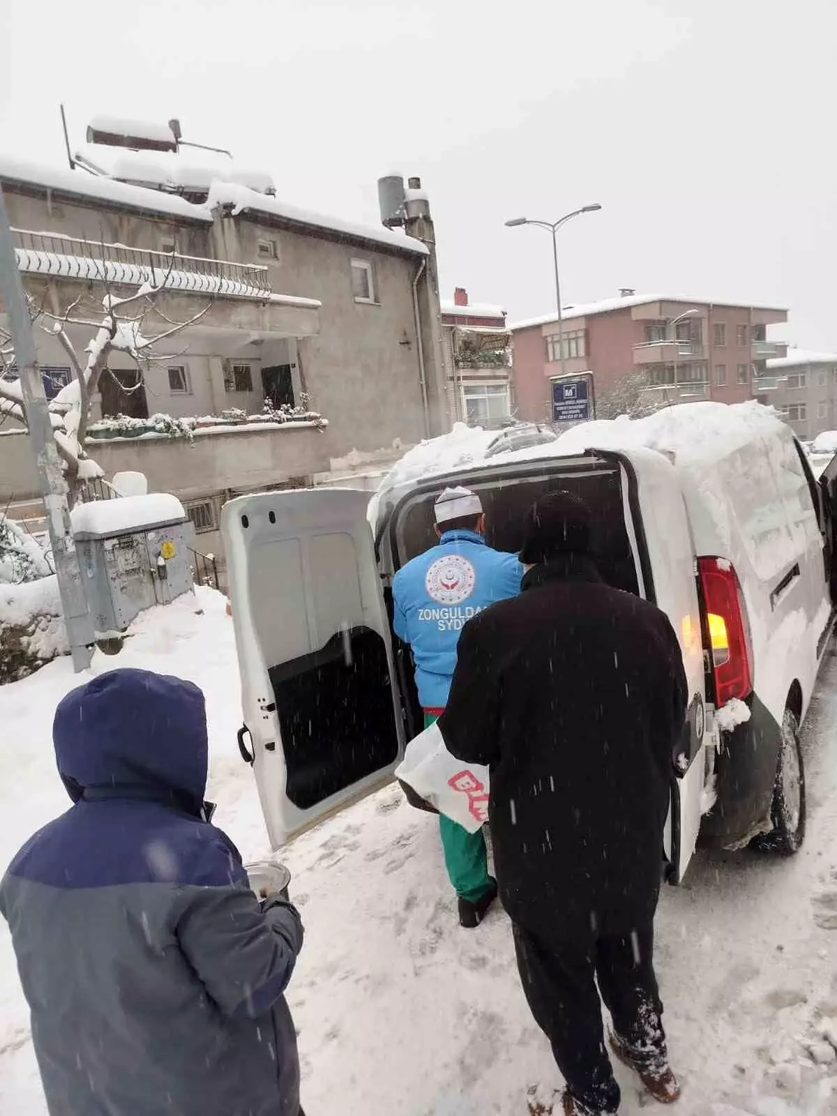 Zonguldak’ta Yardım Hizmetleri Devam Ediyor