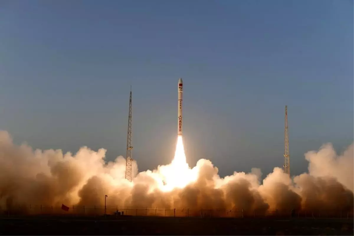 Çin, CERES-1 Roketini Başarıyla Fırlattı